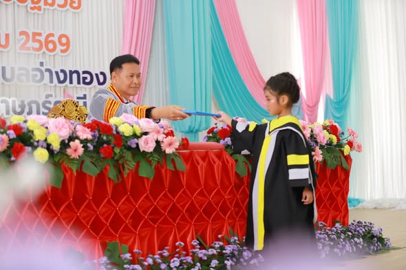 Samui City Municipality Organizes "Little Graduate" Certificate Awarding Ceremony for Academic Year 2025